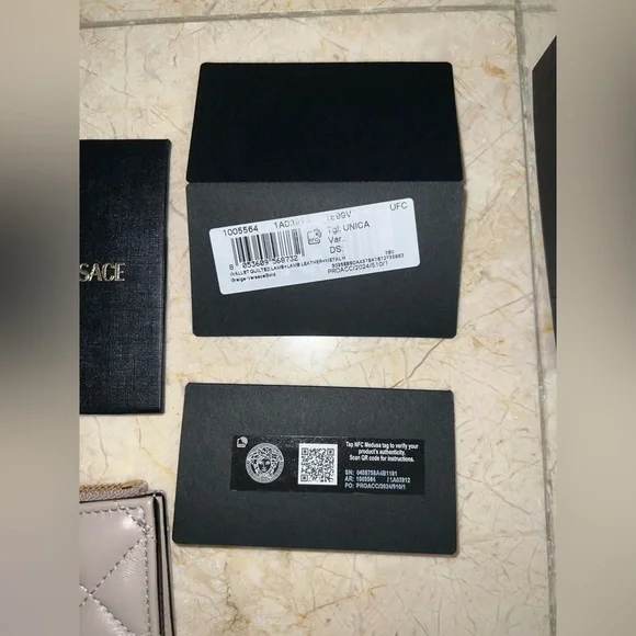 Versace Quilted Lambskin Leather Medusa Wallet Full Set | NEW - Picture 10 of 12